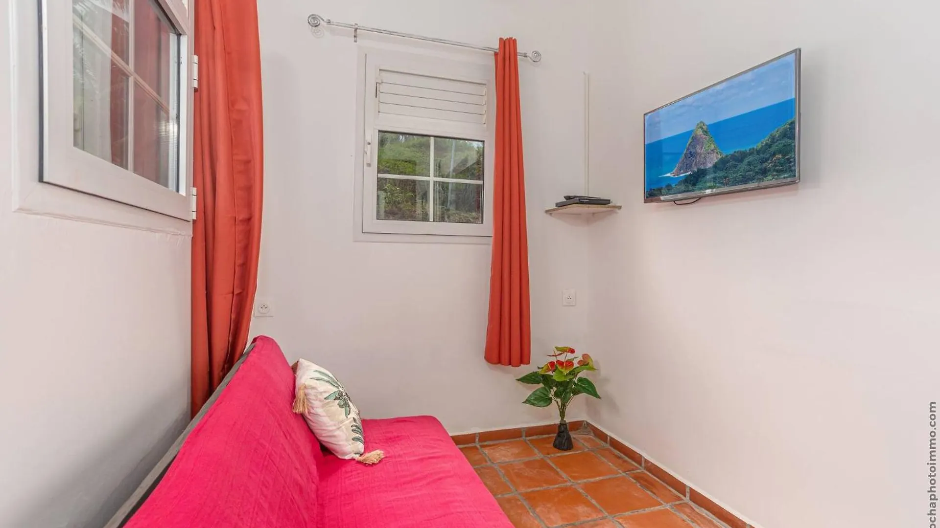 2 Bungalows Avec Piscine Sainte-Marie
