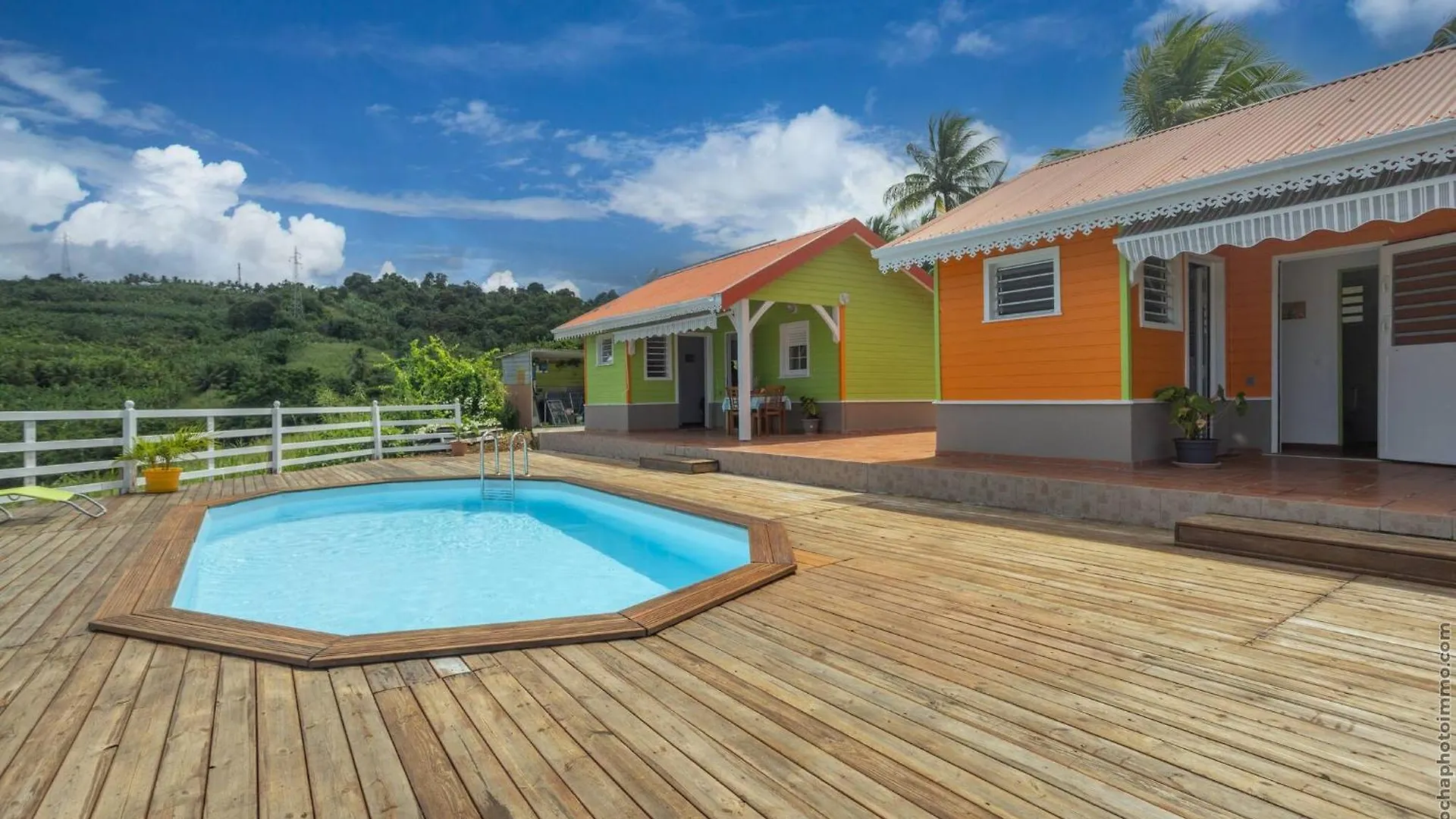 2 Bungalows Avec Piscine Sainte-Marie